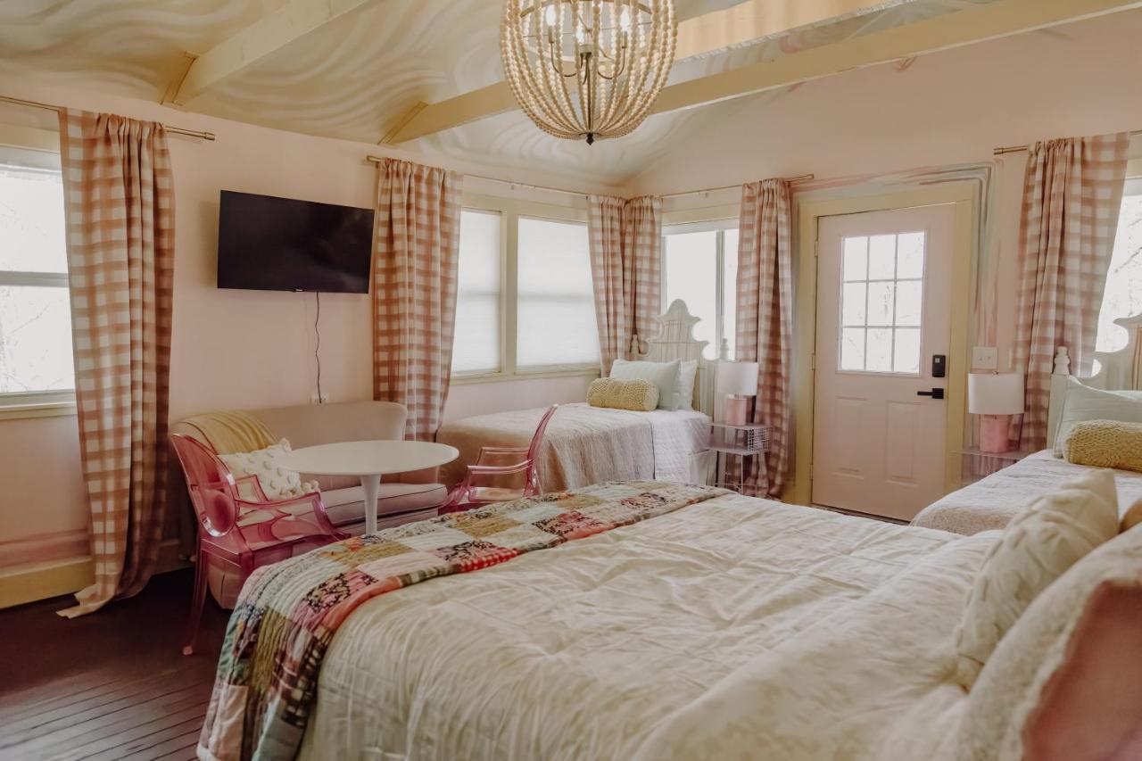 ホテル Camp Swann Tracy City 部屋 写真