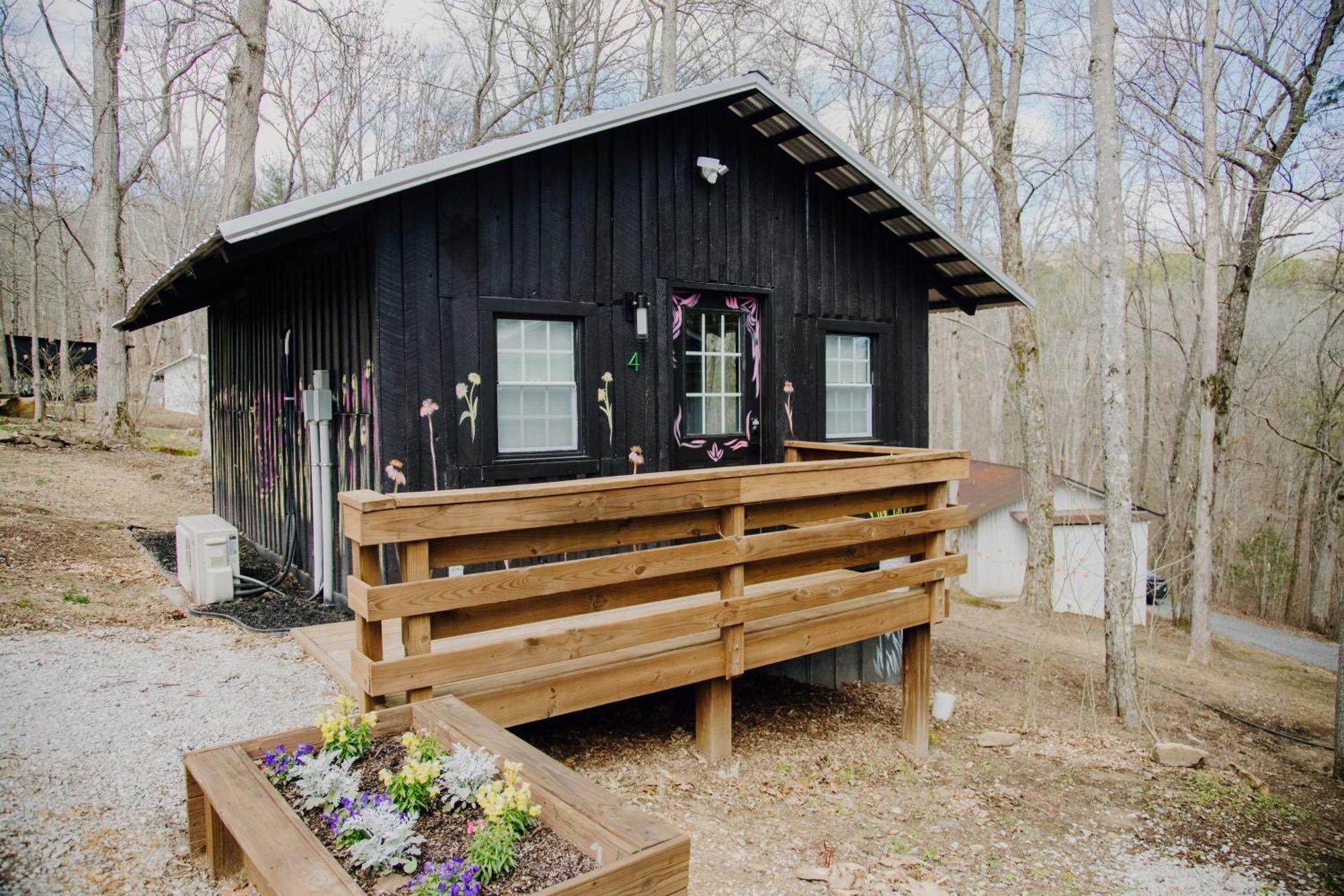 ホテル Camp Swann Tracy City 部屋 写真